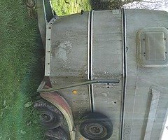 horse box