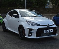 2022 Toyota Yaris - Image 5/10