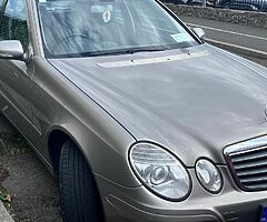 Mercedes 200 petrol very low mileage drive very good very clean leather interior Quick sell ￼ - Image 5/9