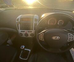 Kia Ceed - Image 9/10
