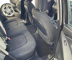 Hyundai IX35- 1.7 Diesel - Manual gearbox - (High Spec) - Image 9/10