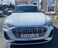 2020 Audi e-tron - Image 5/10