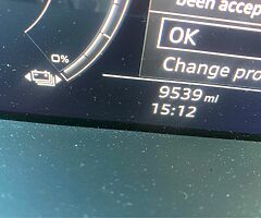 2020 Audi e-tron - Image 8/10