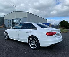 Audi a4 2.0tdi sline automatic black edition - Image 4/6