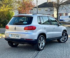 Vw Tiguan 2.0 diesel Bluemotion . Manual . Cheap tax - Image 3/10