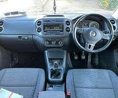 Vw Tiguan 2.0 diesel Bluemotion . Manual . Cheap tax - Image 7/10