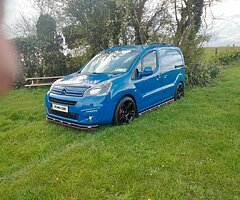 Full NCT very clean van 150 brake 6 géar speed