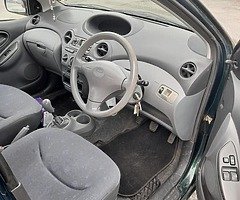 Toyota Yaris - Image 4/7