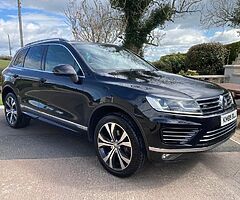2016 Volkswagen Touareg - Image 3/10
