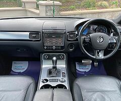 2016 Volkswagen Touareg - Image 7/10