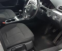 2013 Volkswagen Passat - Image 5/9