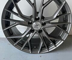 18” Mille Miglia 1020 Ford alloys