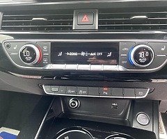 2020 Audi A4 Avant S LINE BLACK EDITION 35 TDI - Image 9/10