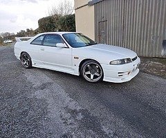 Skyline r33 gtst