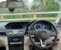 Mercedes E200 Avantgarde Auto - Image 6/9