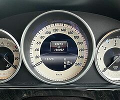 Mercedes E200 Avantgarde Auto - Image 7/9