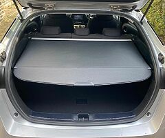 2016 Toyota Prius - Image 5/10