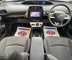 2016 Toyota Prius - Image 5/10