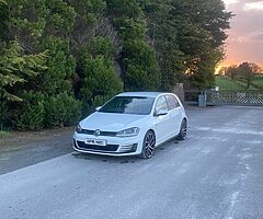 2015 Volkswagen Golf - Image 8/10