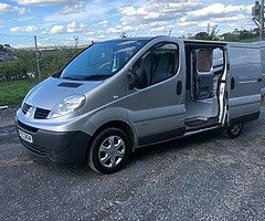 2011 Renault Traffic eco build in sat nav take small px - Image 10/10