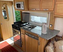 Lunar Ultima 4 Berth Caravan For Sale - Image 7/10