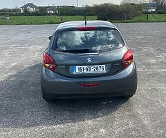 Showroom condition Peugeot 208 - Image 3/10