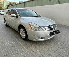 Nissan Altima 2010 GCC LOW MILEAGE, Passing garranty, Engine, gearbox, chassis, ac, oka, 0555538759