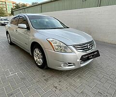 Nissan Altima 2010 GCC LOW MILEAGE, Passing garranty, Engine, gearbox, chassis, ac, oka, 0555538759 - Image 4/10