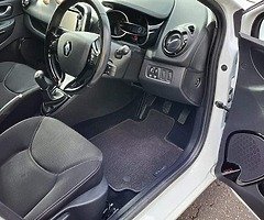 Renault Clio - Image 9/10