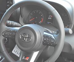 2022 Toyota Yaris - Image 9/9