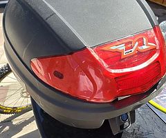 Hornet 600/250 carrier and box.