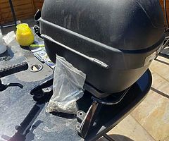 Hornet 600/250 carrier and box.