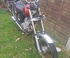 Suzuki gn 250