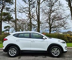 2016 Hyundai Tucson 1.7 CRDI SE NAV - Image 5/10
