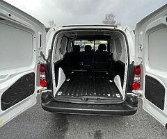 €43 per week 171 Citroen Berlingo - Image 10/10