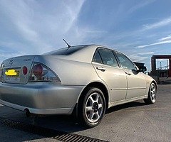 Lexus is200 - Image 3/5