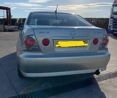 Lexus is200 - Image 5/5