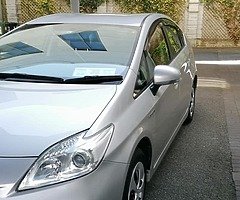 Toyota Prius 2014 Luxury Model - Image 10/10