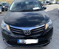 2012 Toyota  Avensis