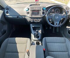 2012 Volkswagen Tiguan - Image 10/10
