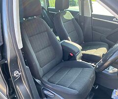 2012 Volkswagen Tiguan - Image 9/10