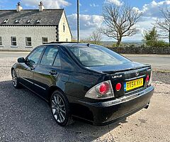 2005 Lexus IS 200