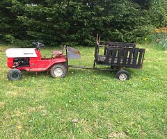 Ride on mower and trailer
