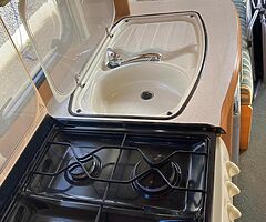 Caravan - Image 4/10