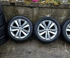 Volvo 17inch genuine alloy wheels with good tyres for sale