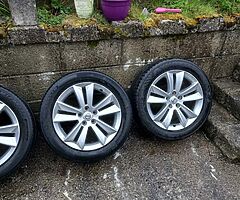 Volvo 17inch genuine alloy wheels with good tyres for sale - Image 4/5