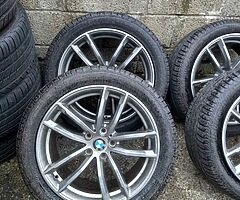 Bmw g30 18inch genuine alloy wheels with good tyres for sale