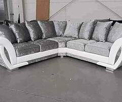 Brand new high quality italian crushed velvet corner sofa with white leather
