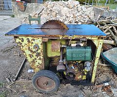 Single cylinder petters table saw