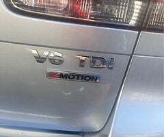 2010 Volkswagen Touareg - Image 4/10
